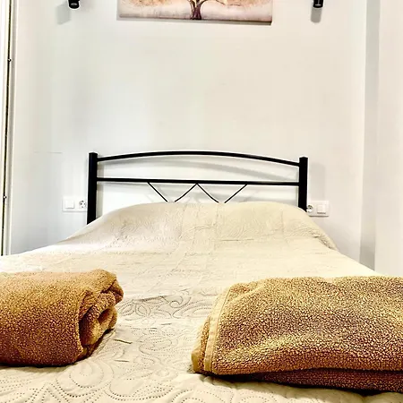 Budget In Ana Poli Lägenhet