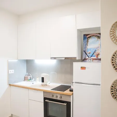 Lägenhet Budget In Ana Poli Thessaloníki