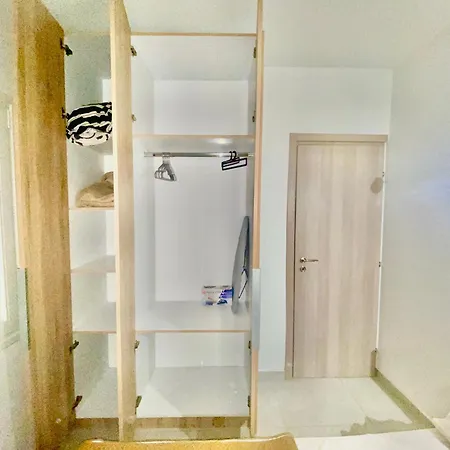 アパート Budget In Ana Poli テッサロニキ